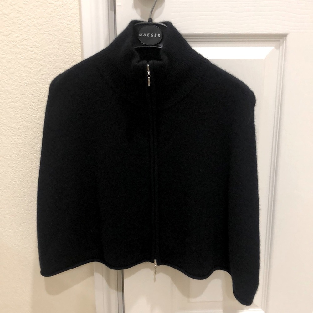 NWOT Eris 100% Cashmere Black Zipped Up Cape size O/S